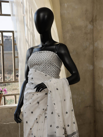Handloom Jacquard Saree - Off White Handloom Jacquard Saree - Off White