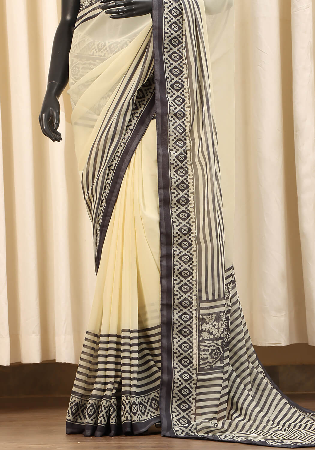 Chiffon Digital Printed - Cream & Black