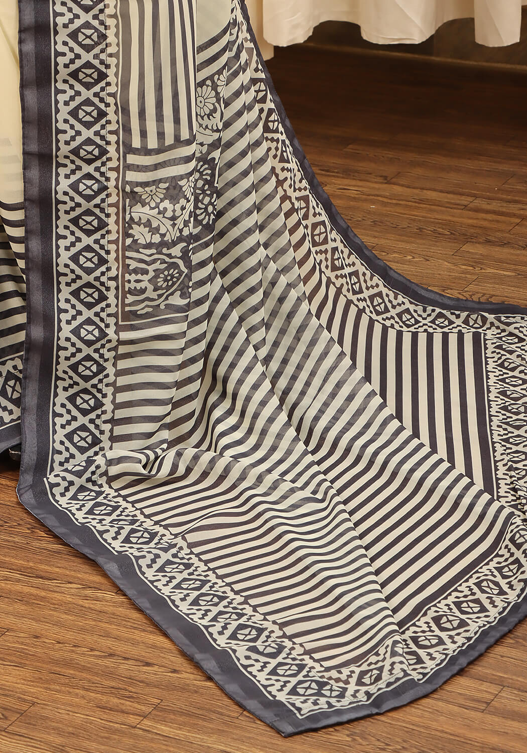 Chiffon Digital Printed - Cream & Black