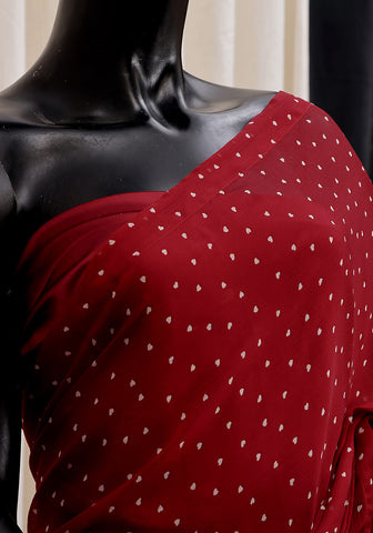 chiffon saree, silk saree, valentine day outfit, semi formal saree, lightweight saree, summer sarees, sarees in pakistan, sarees in karachi, saree shaper in pakistan, maroon silk saree  