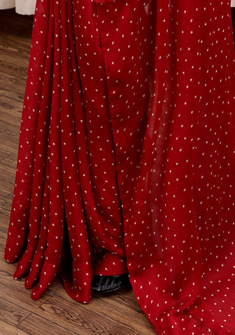 chiffon saree, silk saree, valentine day outfit, semi formal saree, lightweight saree, summer sarees, sarees in pakistan, sarees in karachi, saree shaper in pakistan, maroon silk saree  