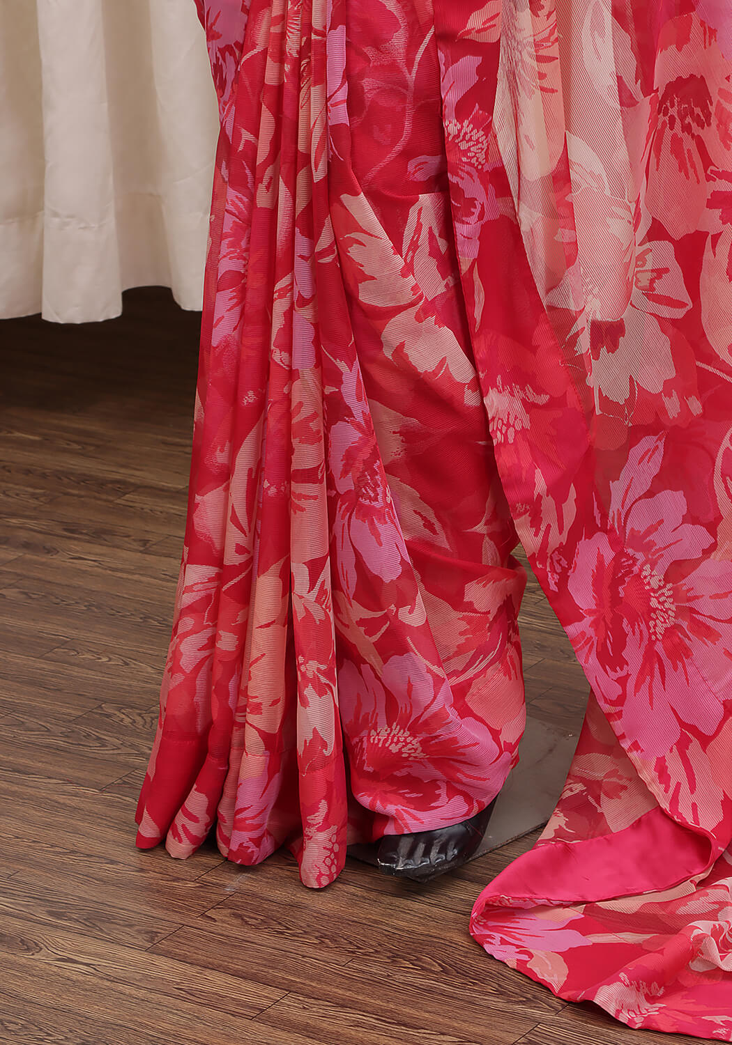 Chiffon Printed Saree - Red & Pink